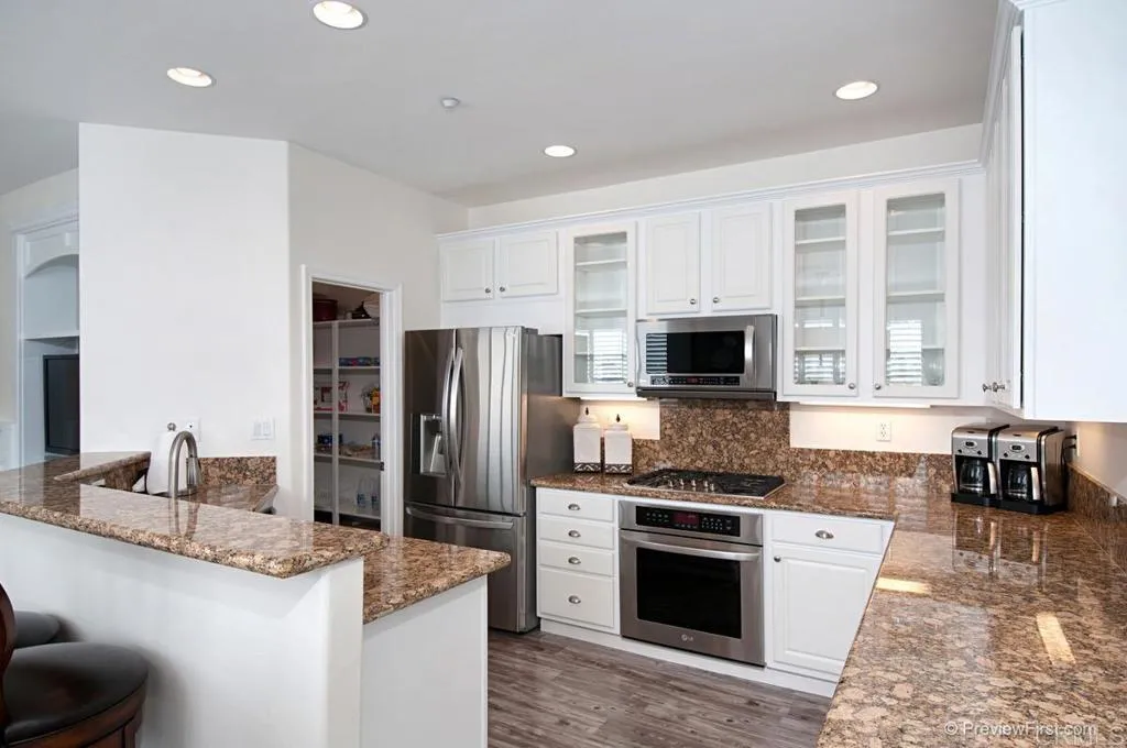 https://cdn.realtyfeed.com/cdn/127/306567054/c4a0ca967457991bffb570590ab06828.webp