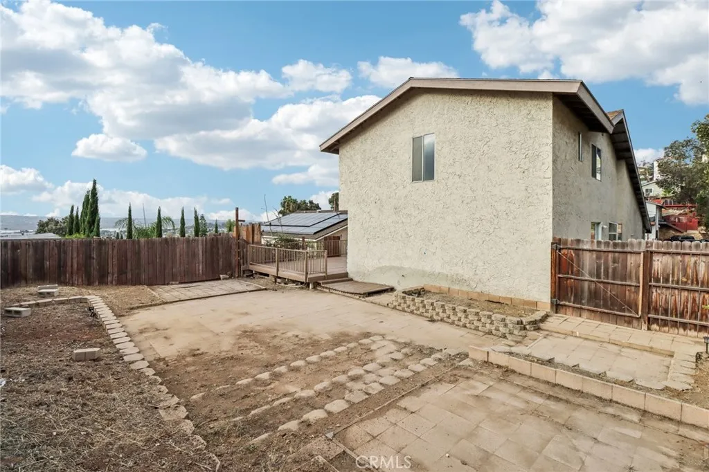 https://cdn.realtyfeed.com/cdn/127/306567132/0c8f6eaa2472b10dc03a560a395d0135.webp