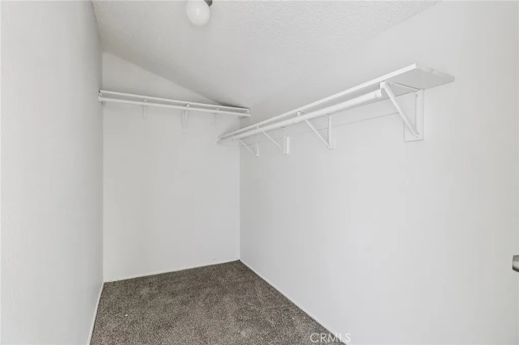 https://cdn.realtyfeed.com/cdn/127/306567132/1aa72d4aa664a1670553c16f1507ab26.webp