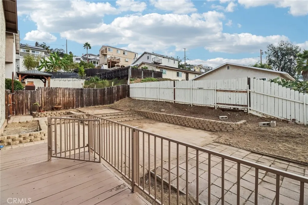 https://cdn.realtyfeed.com/cdn/127/306567132/6deea41ec302dfa25a3cb5b34531342a.webp