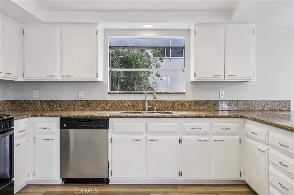 https://cdn.realtyfeed.com/cdn/127/306567132/c0ee4013c1e18671511024e4c4e6a7be.webp