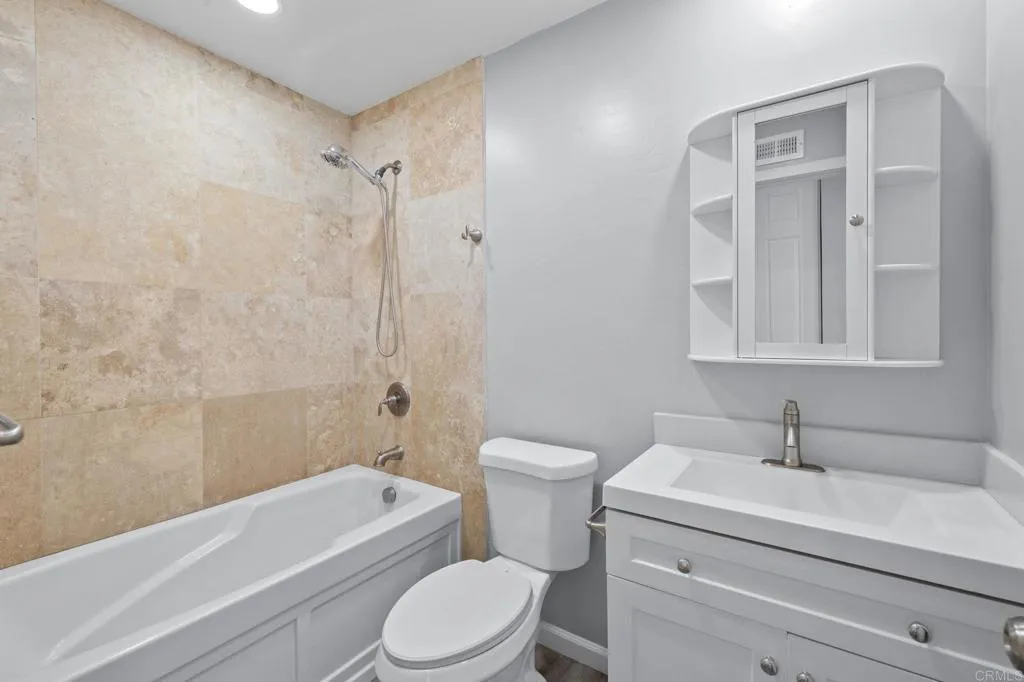 https://cdn.realtyfeed.com/cdn/127/306567166/c4de0a67a92fe1ff2144330fc95b3954.webp