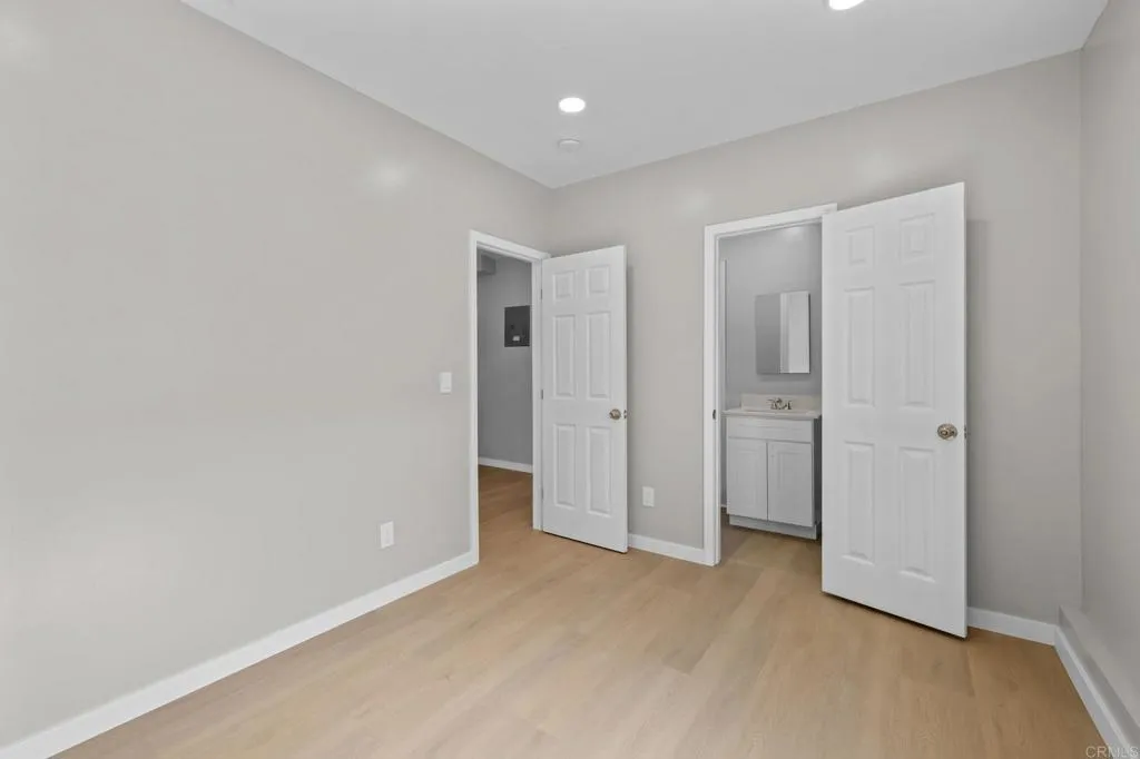 https://cdn.realtyfeed.com/cdn/127/306567166/c7d55d38f85efe9233778dfa60fbc8e5.webp