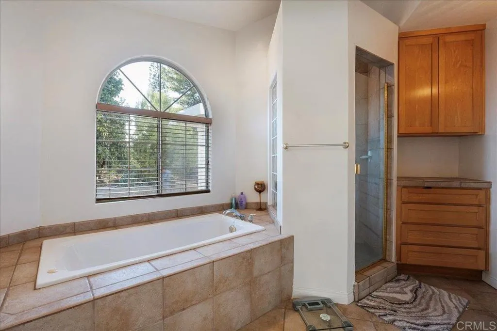 https://cdn.realtyfeed.com/cdn/127/306567191/064120371ff6e35b8dbf01955a148e38.webp