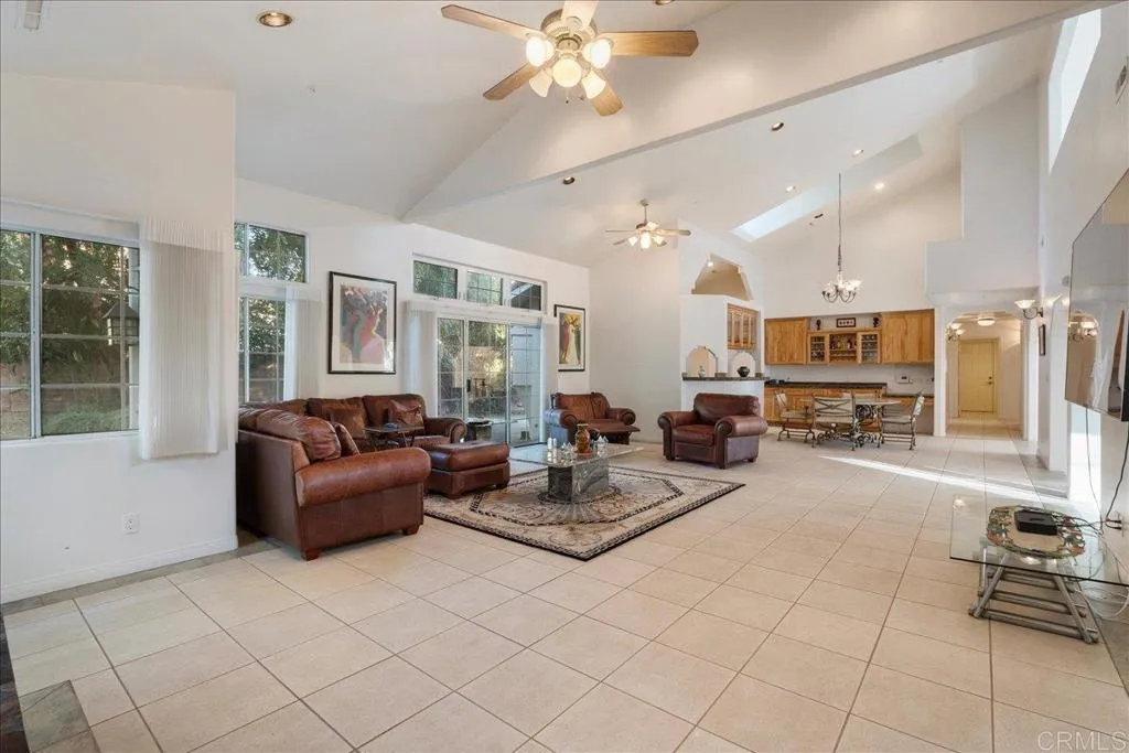 https://cdn.realtyfeed.com/cdn/127/306567191/345e2a19be711d9a59e0cf758cf7d703.webp