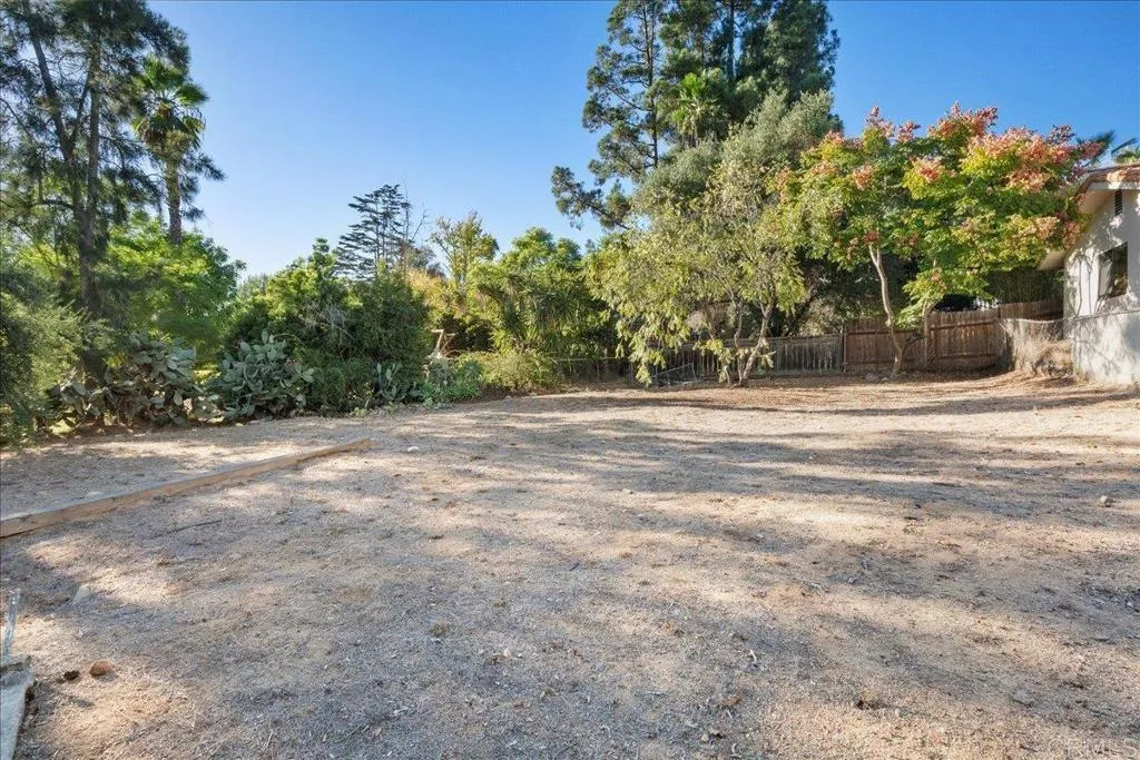 https://cdn.realtyfeed.com/cdn/127/306567191/3c9d8f3ff48480679bc1b966410d2ac9.webp