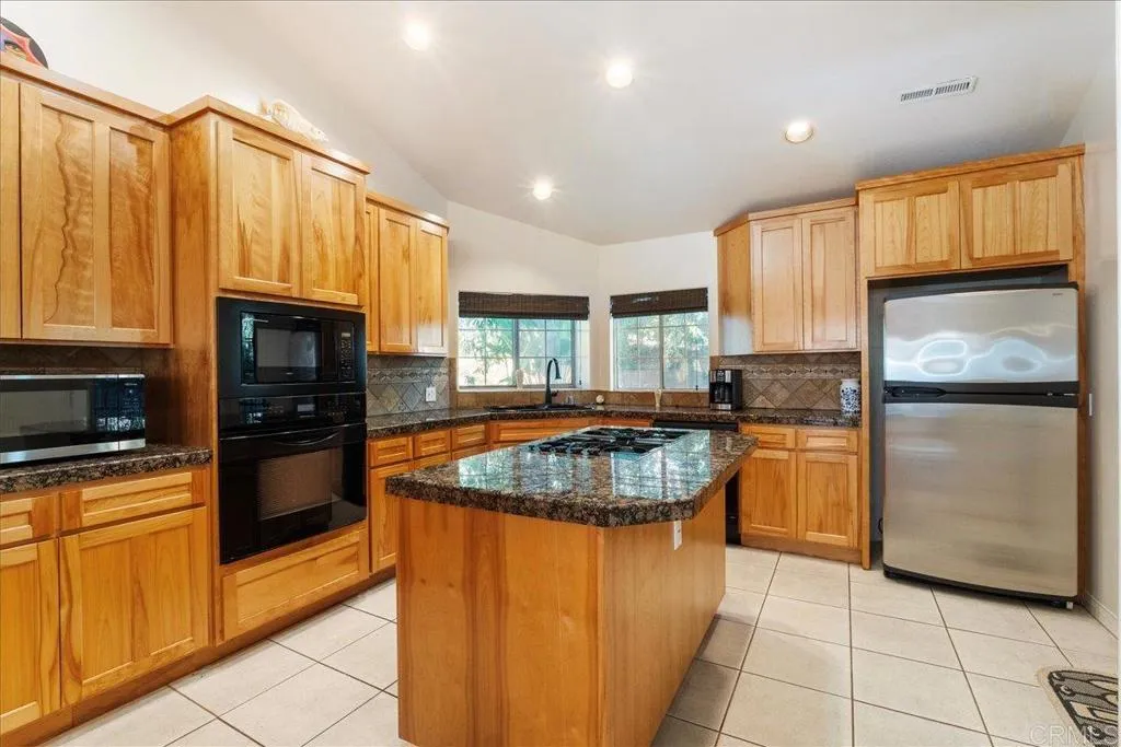 https://cdn.realtyfeed.com/cdn/127/306567191/5730c202777f3d2cbe6013505e36f4b7.webp
