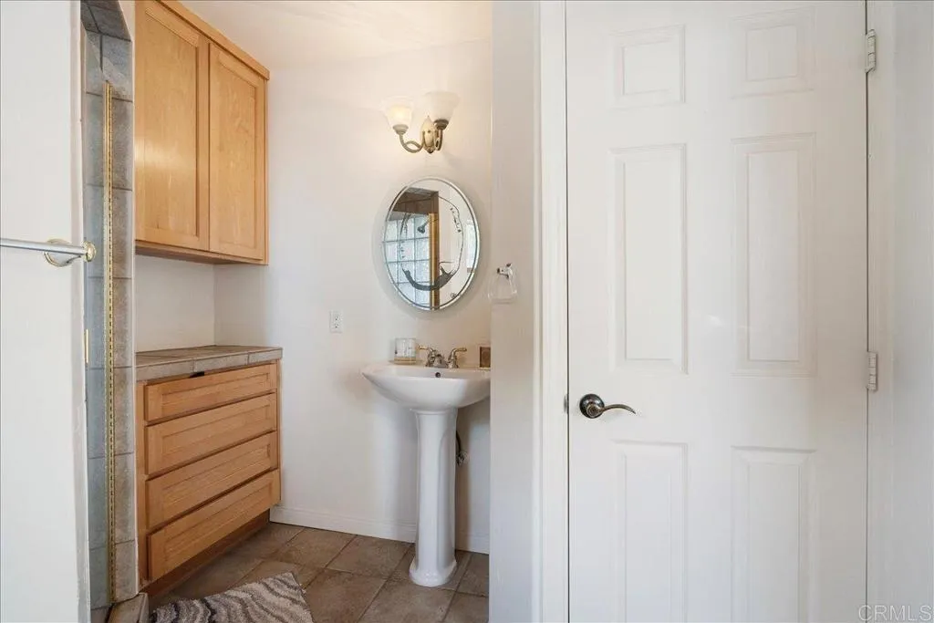 https://cdn.realtyfeed.com/cdn/127/306567191/82f957aa5e81f5f0103532725c92a6ee.webp