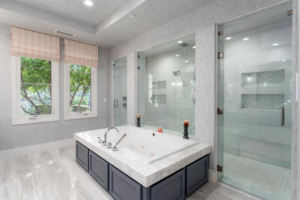https://cdn.realtyfeed.com/cdn/127/306567229/b7ca44500d7ccec72bfbe850c60fd639.webp