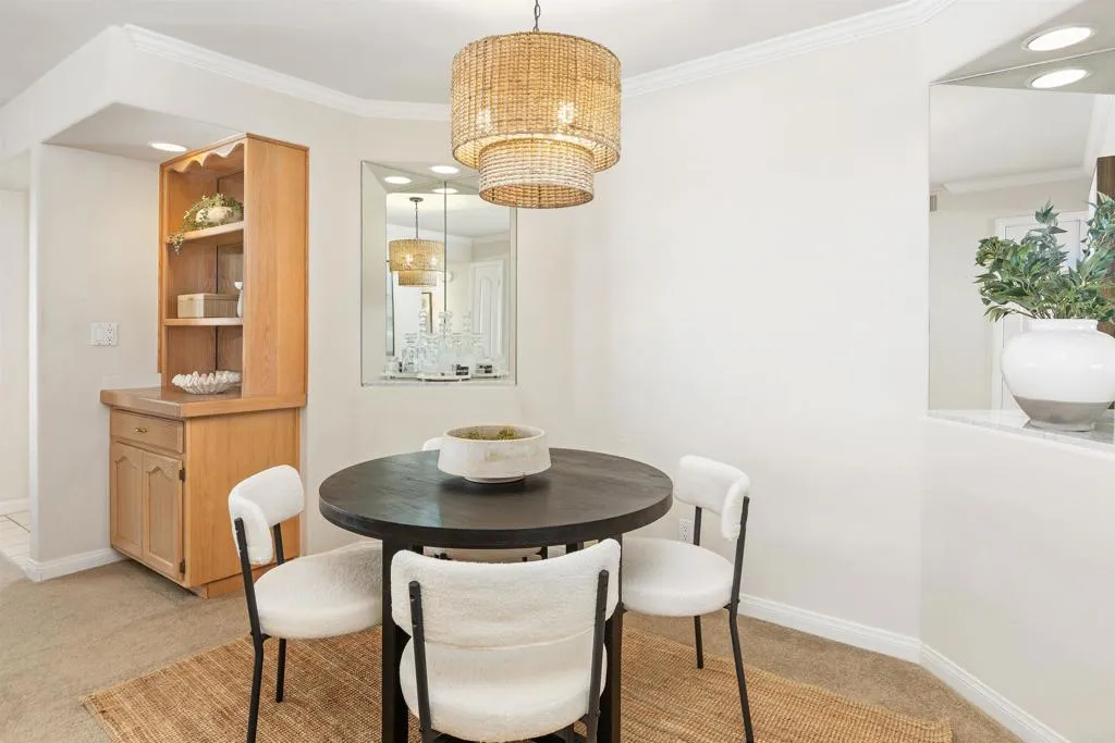 https://cdn.realtyfeed.com/cdn/127/306567348/049568d36d8433a621fd8a60c2f0af27.webp