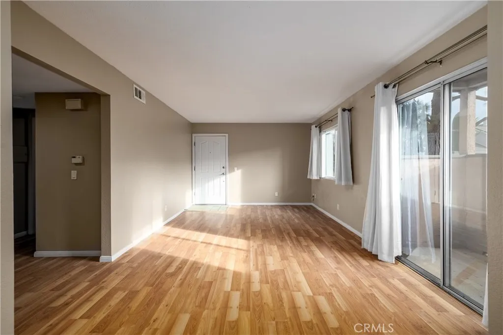 https://cdn.realtyfeed.com/cdn/127/306567354/6d56c555c5e50b217174ff2b5d7f1006.webp