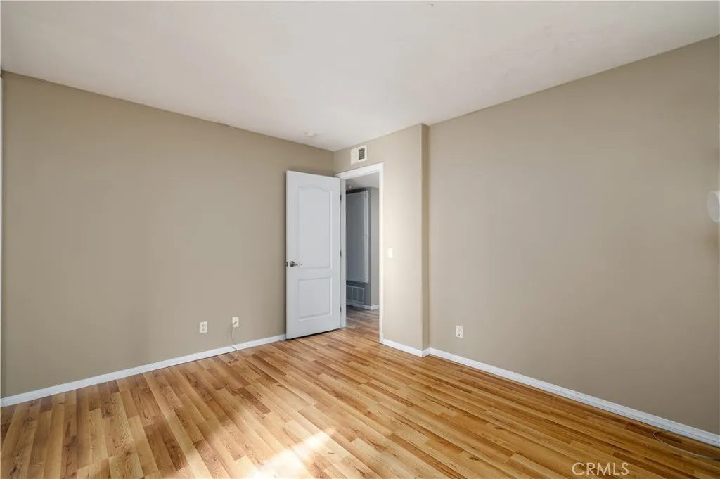 https://cdn.realtyfeed.com/cdn/127/306567354/708cd3aee2746c328080379190b70cae.webp