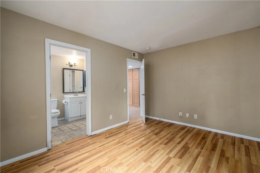 Photo #16: SW25240667 Listing: Photo #16