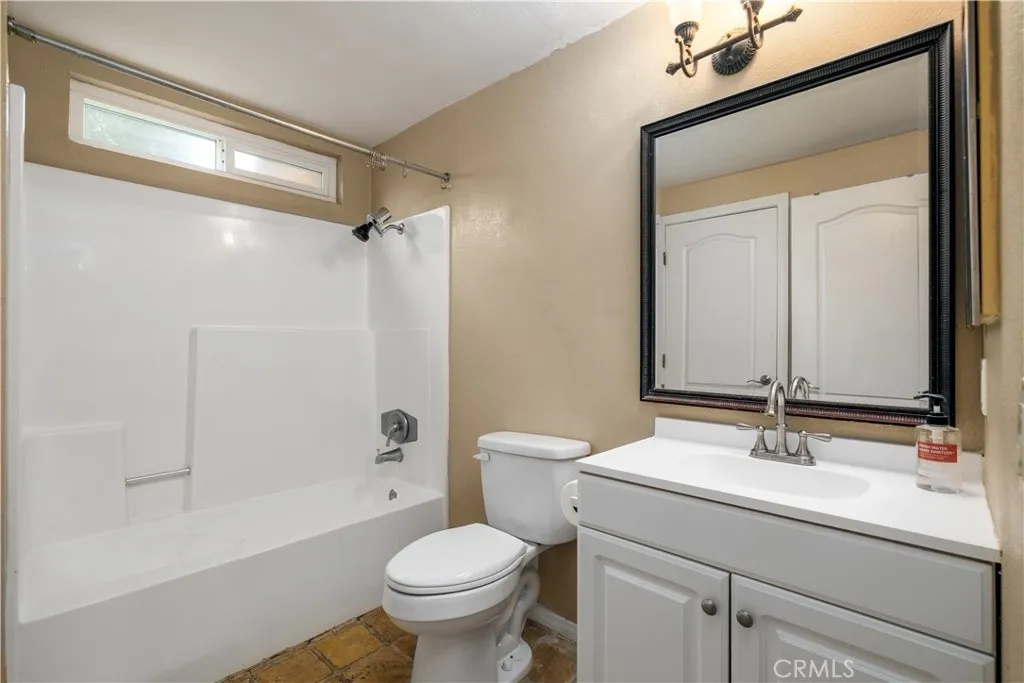 https://cdn.realtyfeed.com/cdn/127/306567354/ea6131131f2b488827e0ade95395c1e2.webp