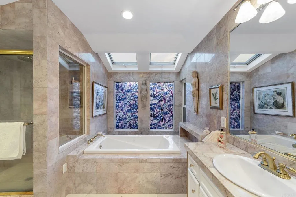 https://cdn.realtyfeed.com/cdn/127/306567355/ed71bf9d5692fa5c7ffdaebc861bb515.webp
