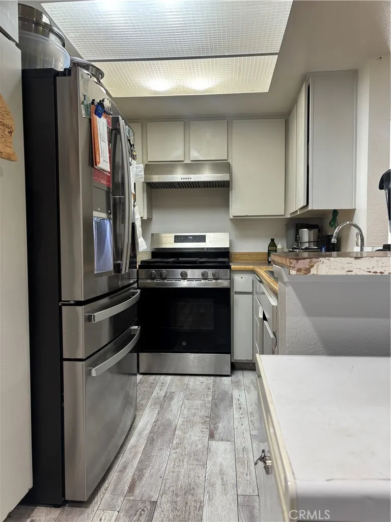 700 W 3rd Unit C206, Santa Ana, CA 92701 - Photo 4 of 8, Santa Ana, CA