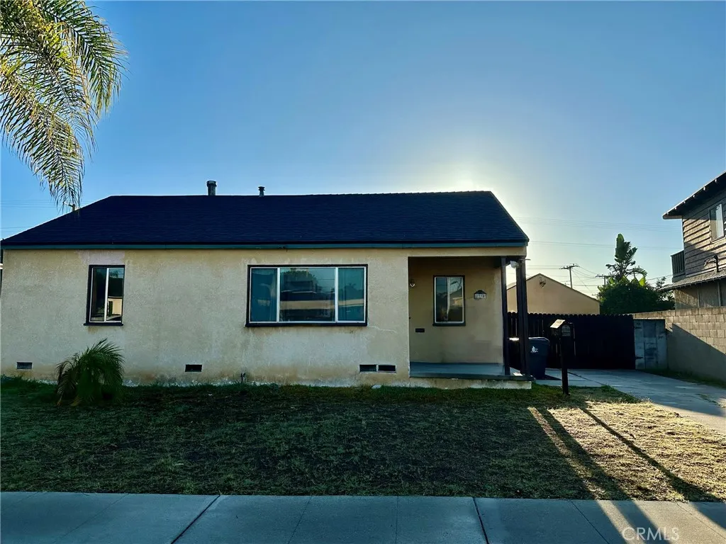 Long Beach, CA 90815