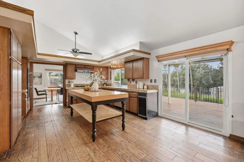 https://cdn.realtyfeed.com/cdn/127/306567438/477fcf332eb515c8dab450e4549e8c30.webp