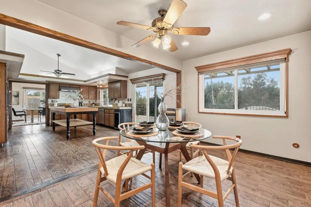 https://cdn.realtyfeed.com/cdn/127/306567438/7f1e9b4fc1e2441076284eb29ca0122b.webp