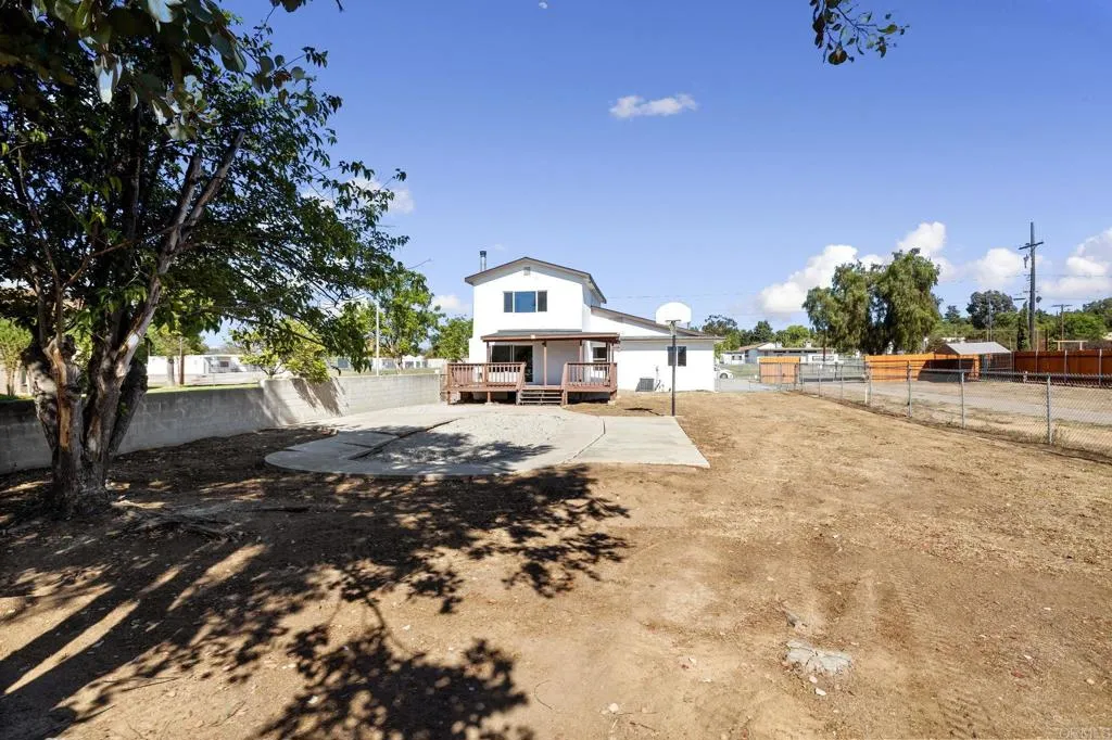 https://cdn.realtyfeed.com/cdn/127/306567439/bc07f0c6ec097546e1a07bbf5466df2b.webp