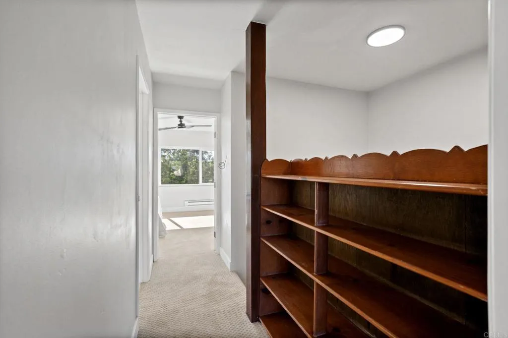 https://cdn.realtyfeed.com/cdn/127/306567439/cfb71a765a78034f06888ab4e8b44e98.webp