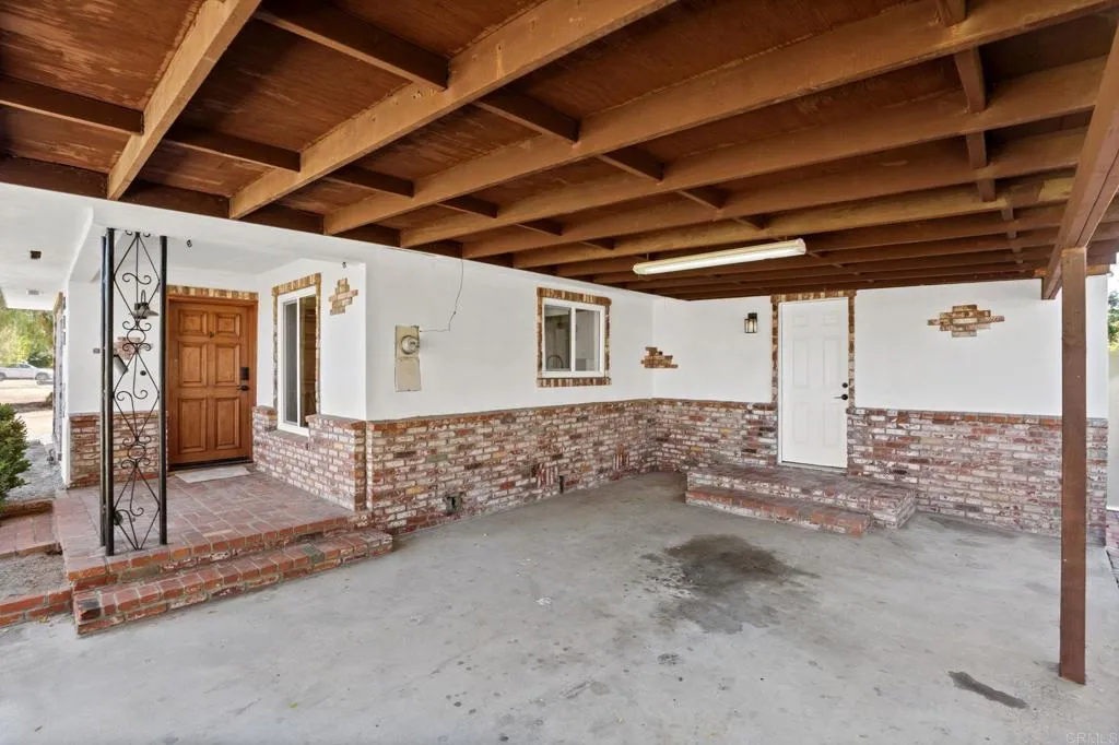 https://cdn.realtyfeed.com/cdn/127/306567439/e9dc9d1af9cb7a86f3cd36ab21f1b81b.webp