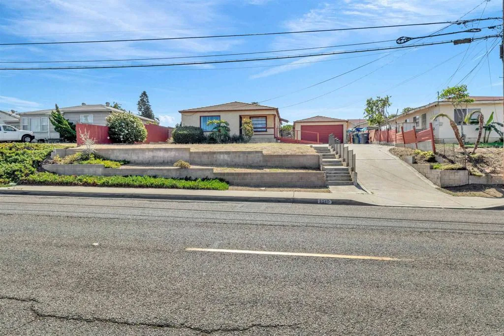 https://cdn.realtyfeed.com/cdn/127/306567443/6a60b30545083ab128e3e03fb06176da.webp