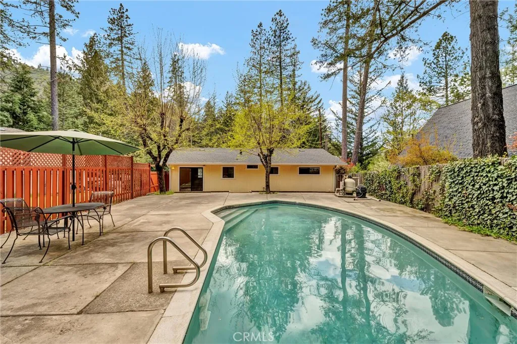 10005 Meadow Drive, Cobb, CA 95426 - Photo 2 of 24, Cobb, CA