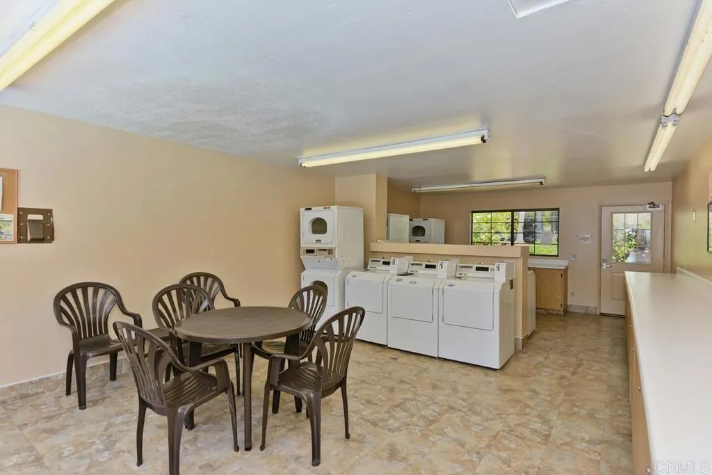 https://cdn.realtyfeed.com/cdn/127/306567507/a55436205b449b88accc30a09758977c.webp