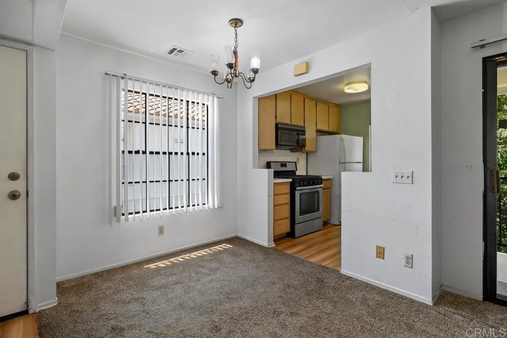https://cdn.realtyfeed.com/cdn/127/306567507/c38c4b81a33c6f2ebe63eeb194ddccf6.webp