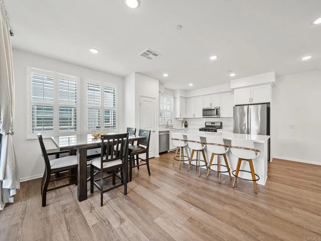 Photo #6: NDP2509989 Listing 