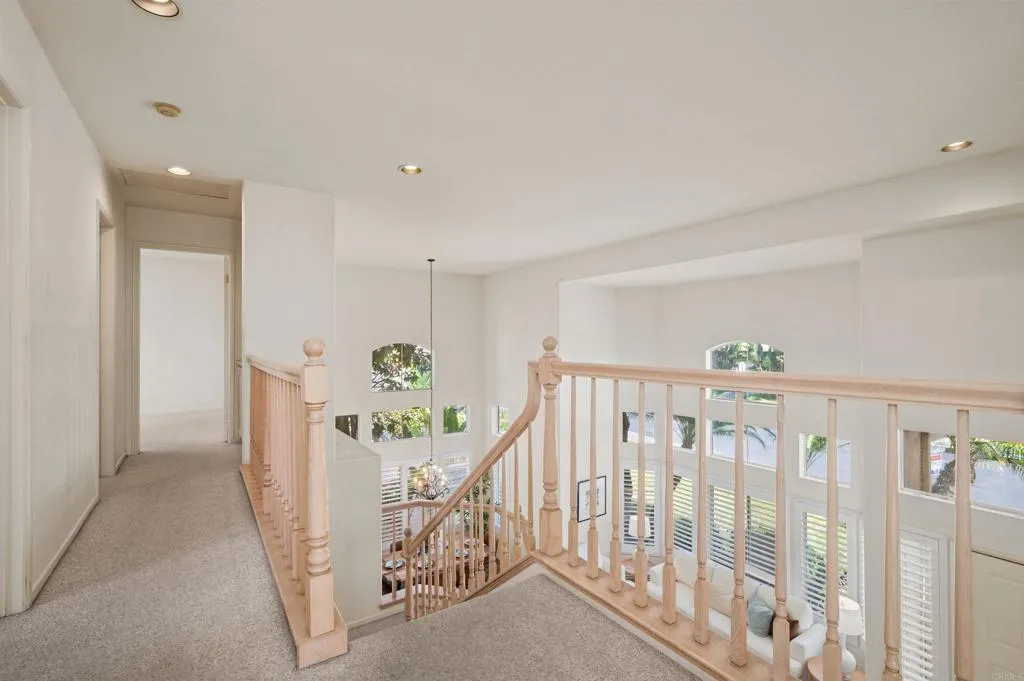 https://cdn.realtyfeed.com/cdn/127/306567516/02c5884715c325b389bec9de30b826fd.webp