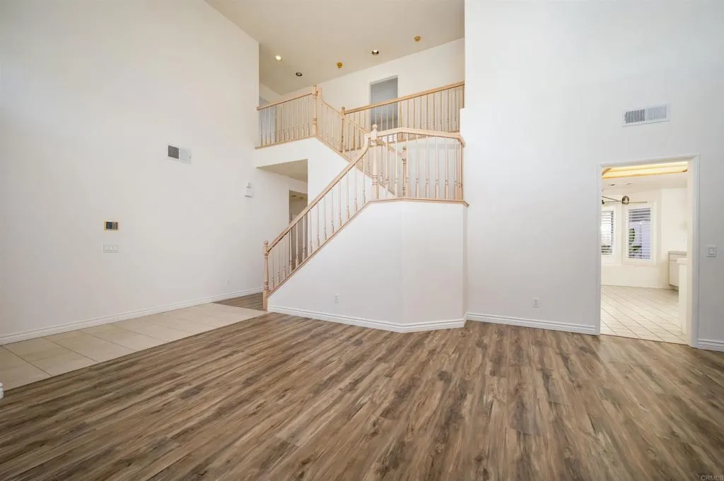 https://cdn.realtyfeed.com/cdn/127/306567516/9776538b89a20aa05b7723859458c5e8.webp
