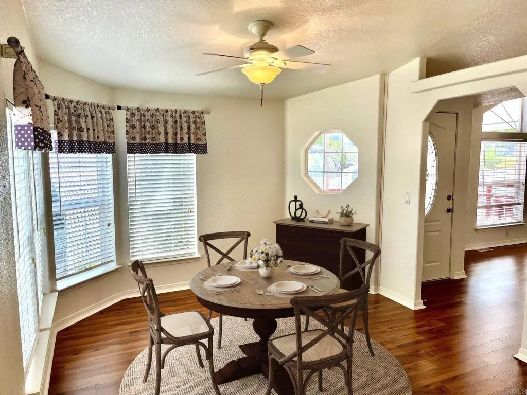 https://cdn.realtyfeed.com/cdn/127/306567522/e948cf6a40e8a2b7394a7990912b099f.webp