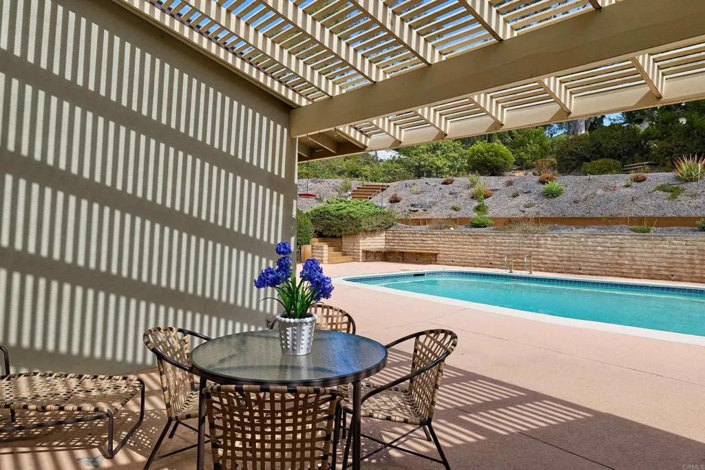 https://cdn.realtyfeed.com/cdn/127/306567527/5d573deda85e3da923d3738573ab0131.webp