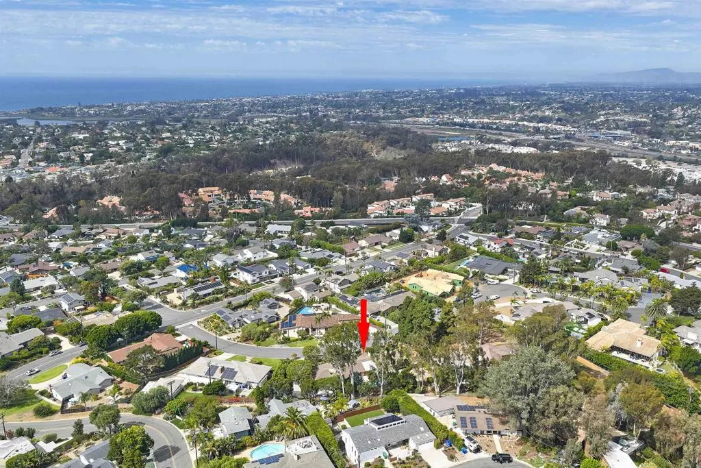 https://cdn.realtyfeed.com/cdn/127/306567527/b89b0a2eb17829c3ad25ed550812acd6.webp