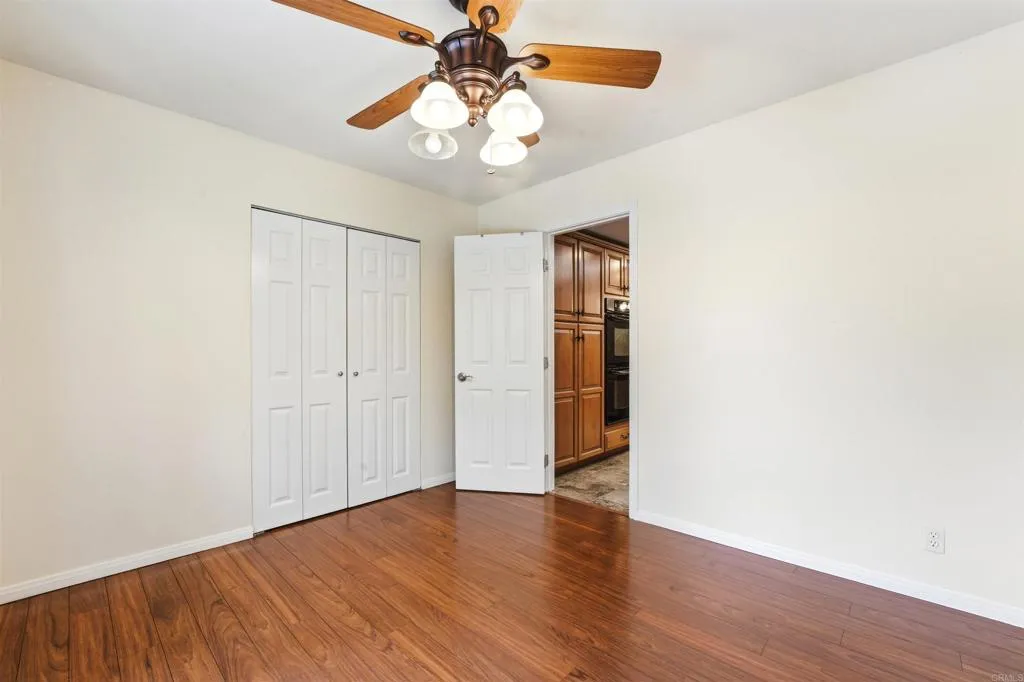 https://cdn.realtyfeed.com/cdn/127/306567570/cf30979ba66dd2a5450657aa45398b10.webp