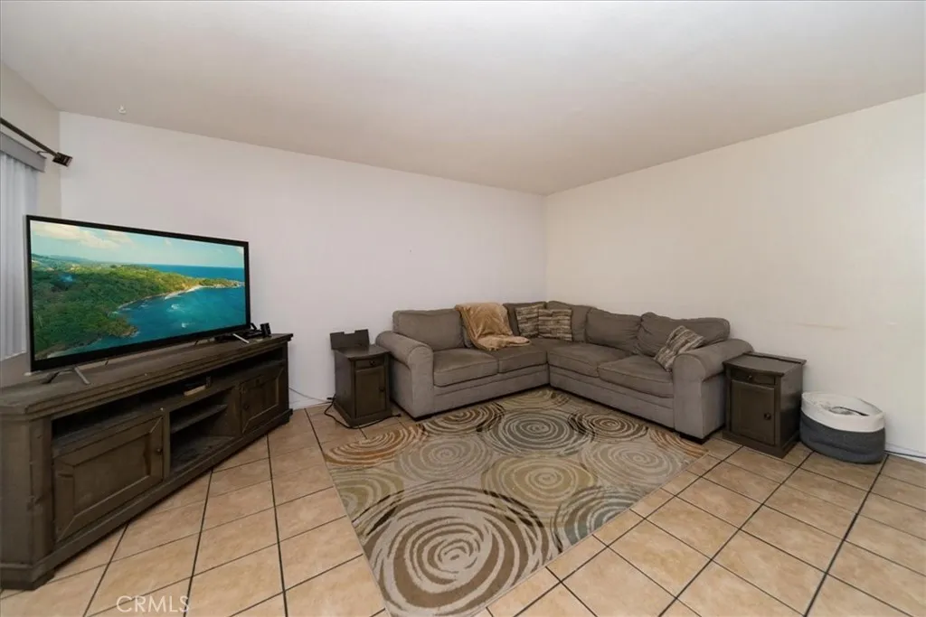 Photo #9: SW25240169 Listing: Photo #9