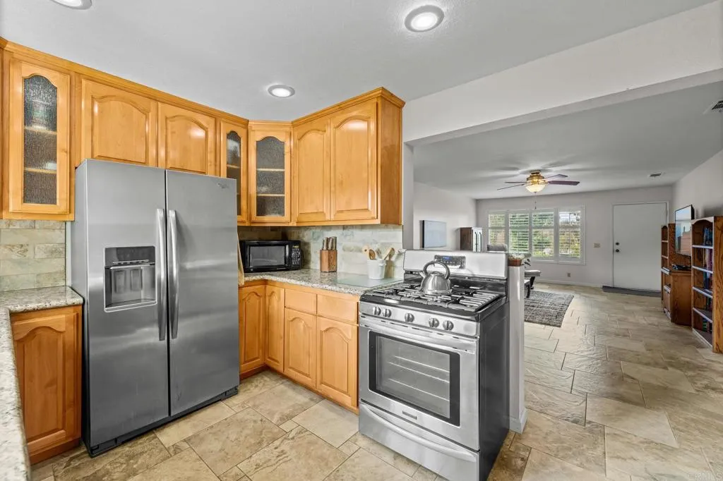 https://cdn.realtyfeed.com/cdn/127/306567590/a0b376ad91f791c867de9cd4ca39ce22.webp