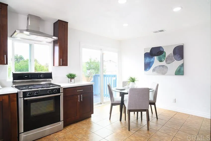 https://cdn.realtyfeed.com/cdn/127/306567591/05cb7828646b639314342372a3ae8828.webp