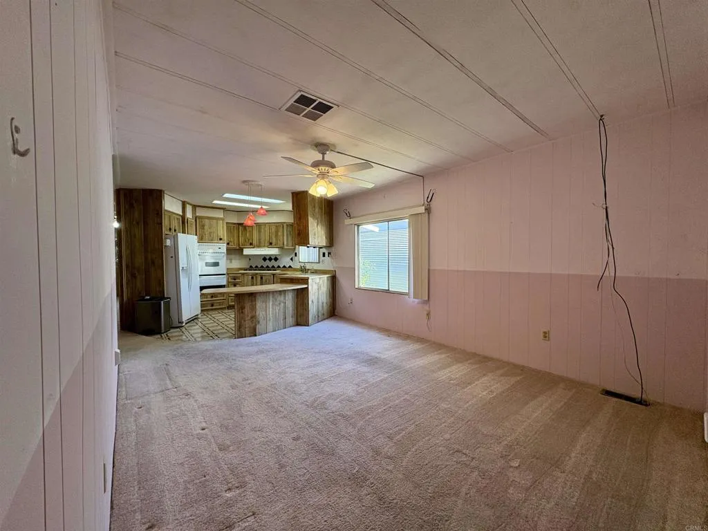 https://cdn.realtyfeed.com/cdn/127/306567614/c9d15f520c45d77962f5b9df5bc07b12.webp