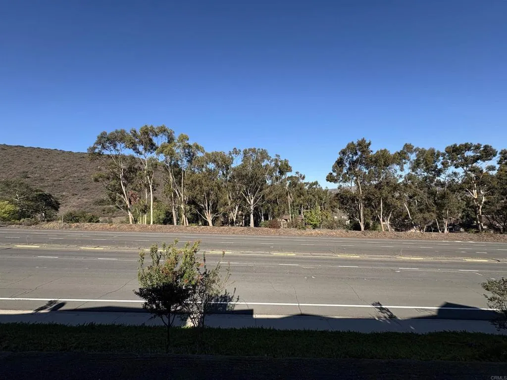 https://cdn.realtyfeed.com/cdn/127/306567614/d9b7888d9aba4fcb11560483afad27a7.webp