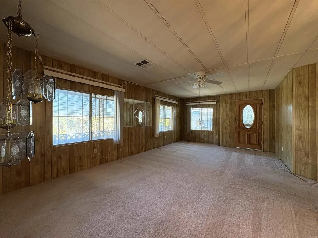 https://cdn.realtyfeed.com/cdn/127/306567614/e1d96ad65efdc06c8b0dde4ca94831c3.webp