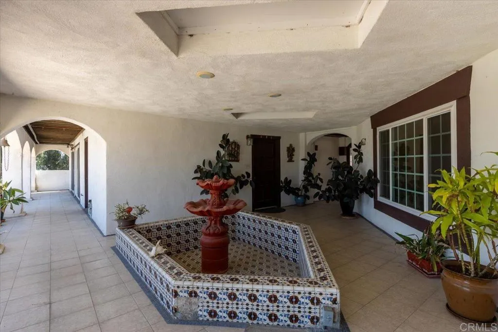 https://cdn.realtyfeed.com/cdn/127/306567623/4adb291a995158dba716c62975d7ba76.webp