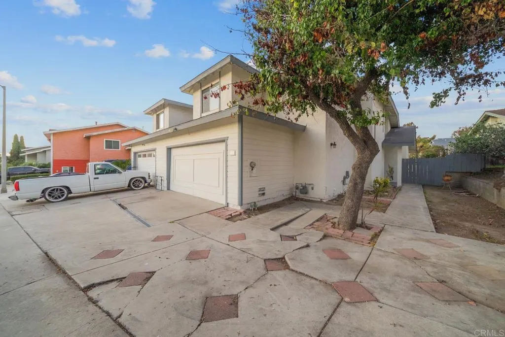 https://cdn.realtyfeed.com/cdn/127/306567646/352ee2ec715f4333a03a6cea99f83c2e.webp