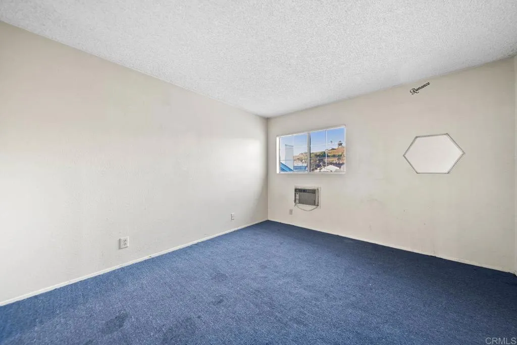 https://cdn.realtyfeed.com/cdn/127/306567646/8c7eb4b7aa957f29c80c32cc63d8f90a.webp