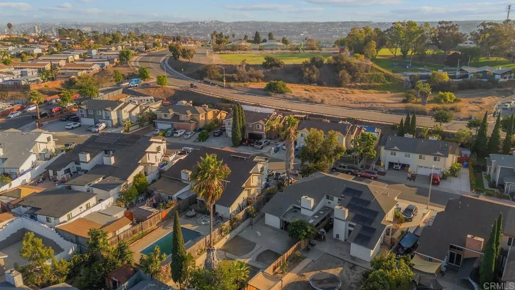https://cdn.realtyfeed.com/cdn/127/306567646/abdff7956c82271fa73a1ace4aaf563a.webp