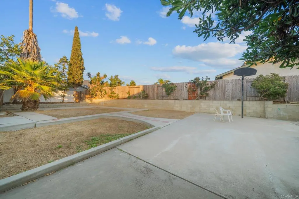 https://cdn.realtyfeed.com/cdn/127/306567646/b7cfff475e6e6f5f7f71b577b0dd6ad5.webp