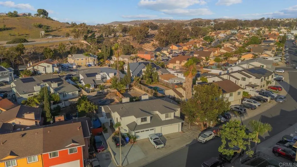 https://cdn.realtyfeed.com/cdn/127/306567646/e4d8d864013336ab84c1953406ffcd90.webp