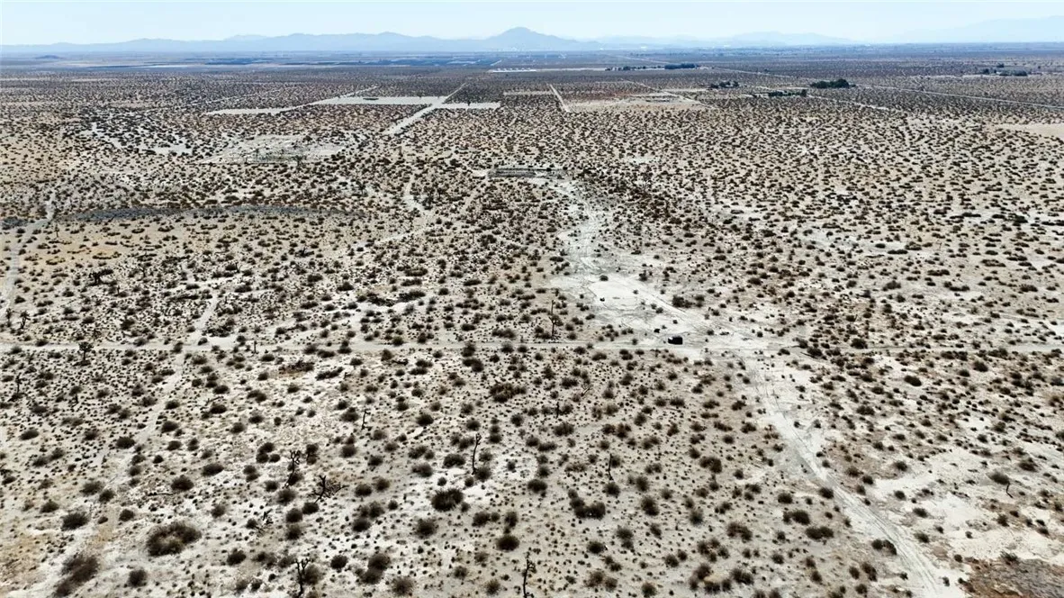 21 Lessing, Adelanto, CA 92301 - Photo 3 of 11, Adelanto, CA